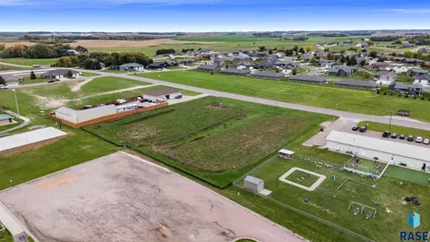 528 Lovely Ave, Baltic, SD 57003 photo 11