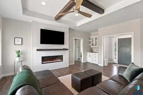 Living - 8013 E Norway Pine Trl, Sioux Falls, SD 57110 photo 2 of 2