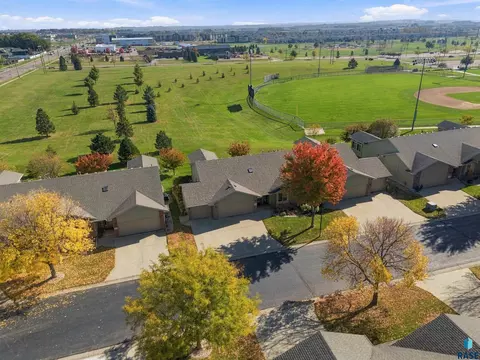 View/Area - 5224 E Pop Fly Pl, Sioux Falls, SD 57110 photo 2 of 4