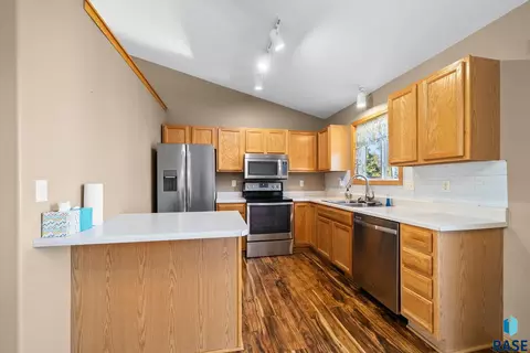 Kitchen - Undisclosed, Sioux Falls, SD 57106 photo 4 of 5