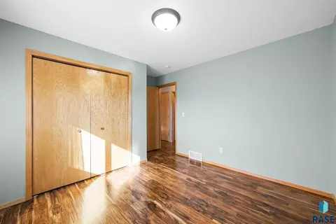 Bedroom - Undisclosed, Sioux Falls, SD 57106 photo 2 of 5