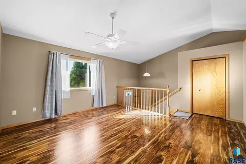 Living - Undisclosed, Sioux Falls, SD 57106 photo 1 of 5