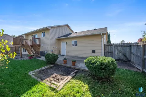Exterior - Undisclosed, Sioux Falls, SD 57106 photo 6 of 9