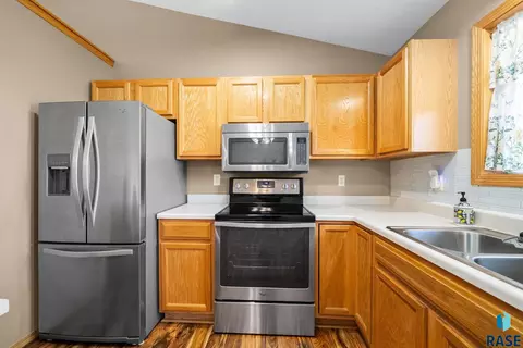 Kitchen - Undisclosed, Sioux Falls, SD 57106 photo 3 of 5