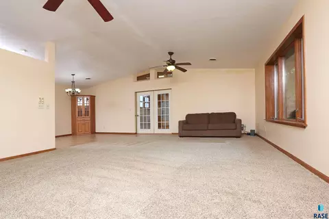 Living - 28265 463rd Ave, Davis, SD 57021 photo 2 of 2