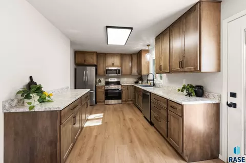Kitchen - 421 W Charish St, Tea, SD 57064 photo 2 of 4