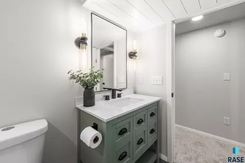 Bath - 421 W Charish St, Tea, SD 57064 photo 5 of 5