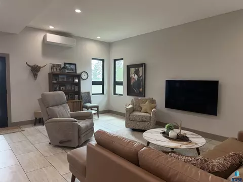 Living - 27038 459th Ave, Parker, SD 57053 photo 3 of 3