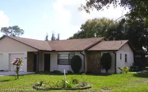 3832 Thunderbird Hill Cir, Sebring, FL 33872 photo 1