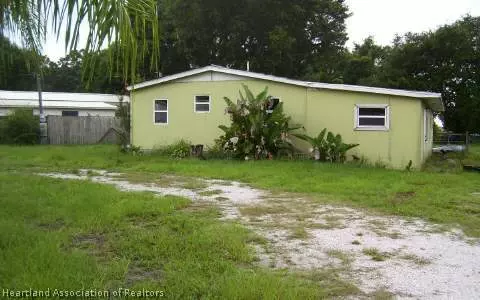 241 NW Riverside Rd, Okeechobee, FL 34974 photo 1