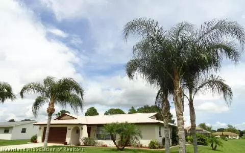 433 Lime Tree Dr, Sebring, FL 33870 photo 1