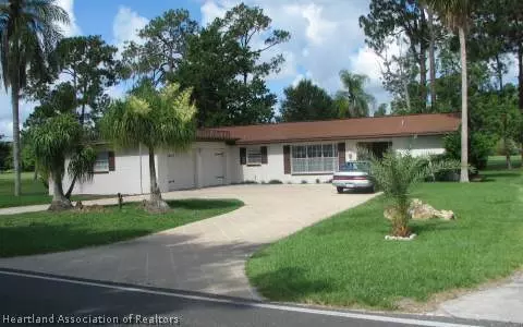 3232 Golfview Rd, Sebring, FL 33875 photo 1