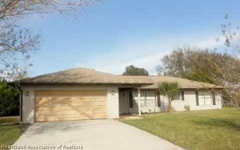 8217 Pine Glen Rd, Sebring, FL 33870 photo 1