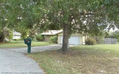 401 Elgin St, Sebring, FL 33875 photo 1