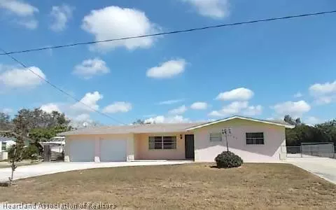 2208 Avalon Rd, Sebring, FL 33870 photo 1