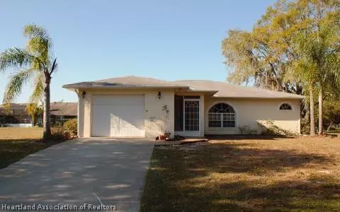 208 Dells Dr, Sebring, FL 33876 photo 1