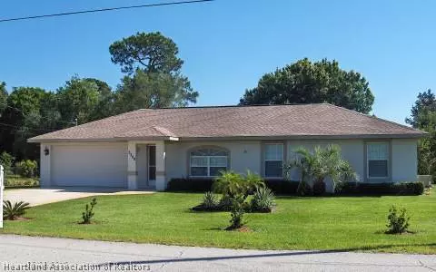 3208 King Dr, Sebring, FL 33870 photo 1
