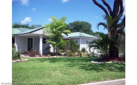 524 Summit Dr, Sebring, FL 33870 photo 1