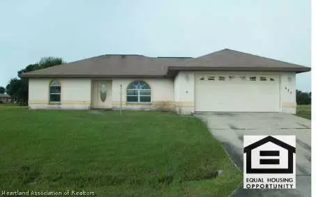 833 Winston Dr, Sebring, FL 33876 photo 1