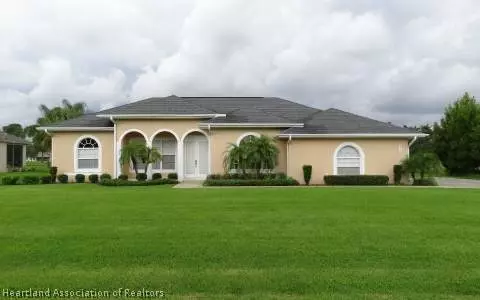 4725 Pebble Beach Dr, Sebring, FL 33872 photo 1