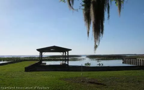 1701 S Oak Ridge Dr, Lorida, FL 33857 photo 1