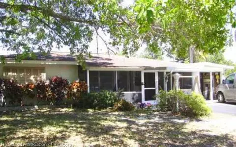 115 Swallow Ave, Sebring, FL 33870 photo 1