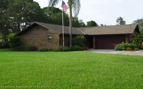 601 Lemans Dr, Sebring, FL 33872 photo 1