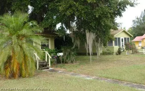 313 S Pine St, Sebring, FL 33870 photo 1