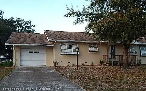 628 Arcola Dr, Sebring, FL 33875 photo 1