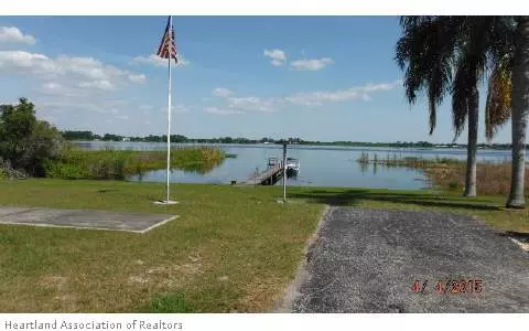 686 Memorial Dr, Sebring, FL 33870 photo 17