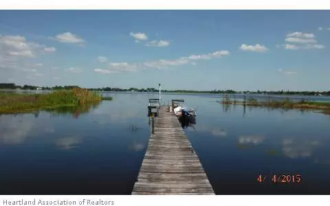 686 Memorial Dr, Sebring, FL 33870 photo 4