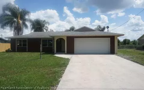 2803 Pompino Dr, Sebring, FL 33870 photo 1