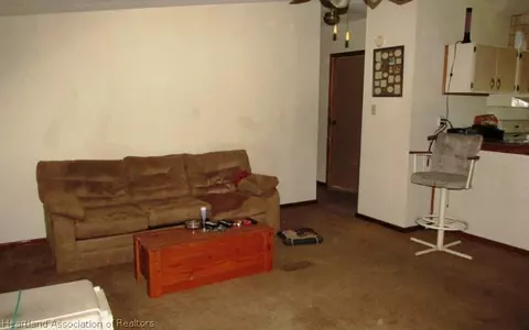 2009 Gardner Dr, Lorida, FL 33857 photo 2