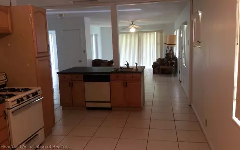 303 Thrush Ave, Sebring, FL 33870 photo 19