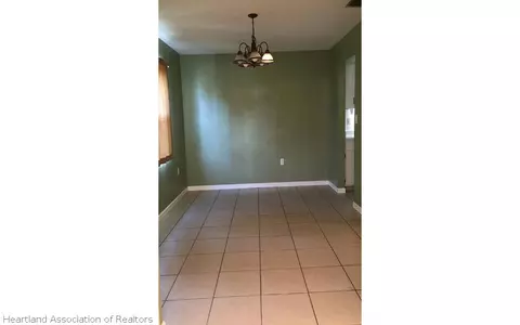 2332 Avalon Rd, Sebring, FL 33870 photo 6