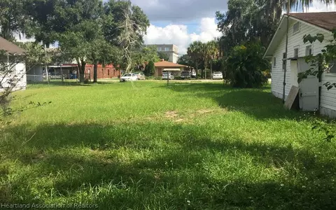 460 Magnolia Ave, Sebring, FL 33870 photo 3