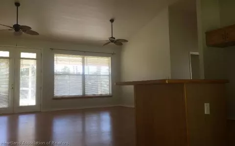 2835 Nutmeg Ct, Sebring, FL 33872 photo 7