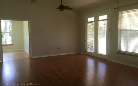 2835 Nutmeg Ct, Sebring, FL 33872 photo 9