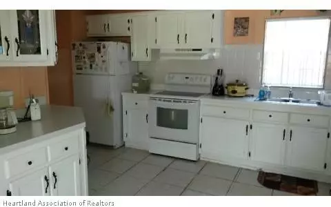 529 River Dr, Sebring, FL 33875 photo 9