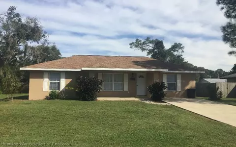 2736 Dolphin Dr, Sebring, FL 33870 photo 9