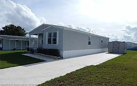 1821 E Robin Ave, Sebring, FL 33870 photo 2