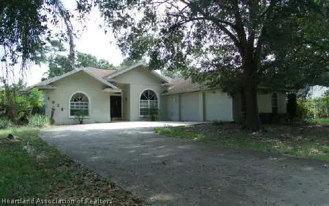 3023 Monza Dr, Sebring, FL 33872 photo 1