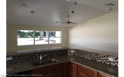 2808 Boulder Ct, Sebring, FL 33875 photo 3