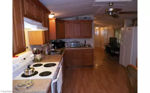 408 Pine Tree Ln, Sebring, FL 33872 photo 7