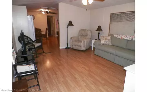 408 Pine Tree Ln, Sebring, FL 33872 photo 2