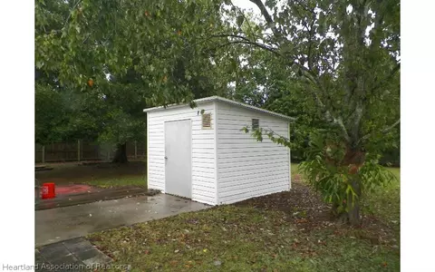408 Pine Tree Ln, Sebring, FL 33872 photo 22