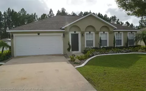4613 Tarrega St, Sebring, FL 33872 photo 1