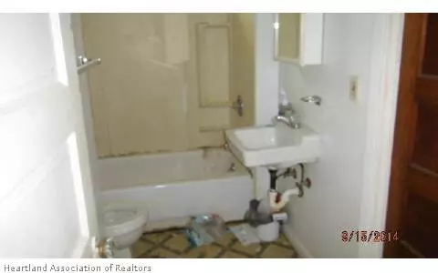 326 E 8th St, Frostproof, FL 33843 photo 4