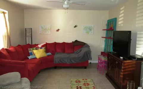 538 Lime St, Sebring, FL 33870 photo 2