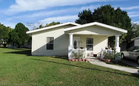 538 Lime St, Sebring, FL 33870 photo 1